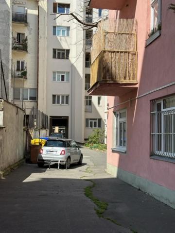 Sunny House One Apartment Bratislava Exterior photo
