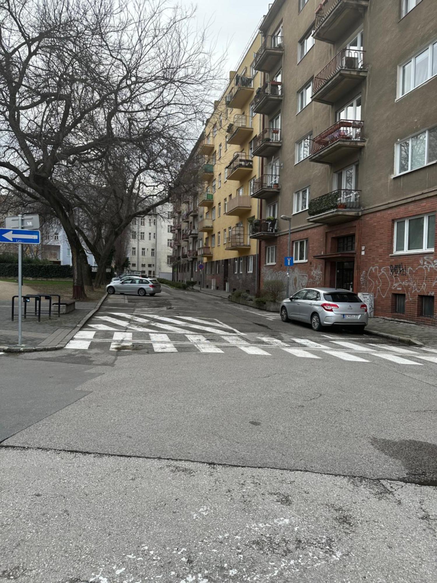 Sunny House One Apartment Bratislava Exterior photo